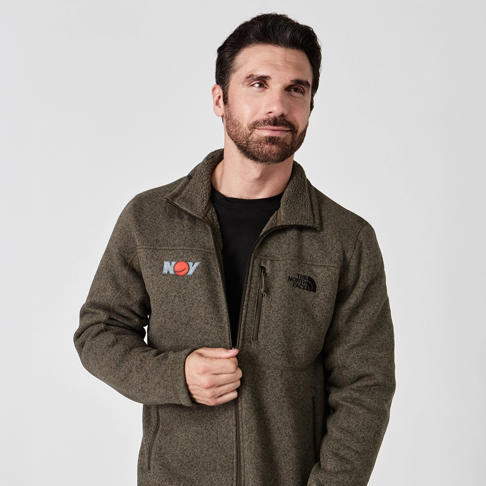 Find premium The North Face custom corporate holiday gifts at Corporate Gear. 